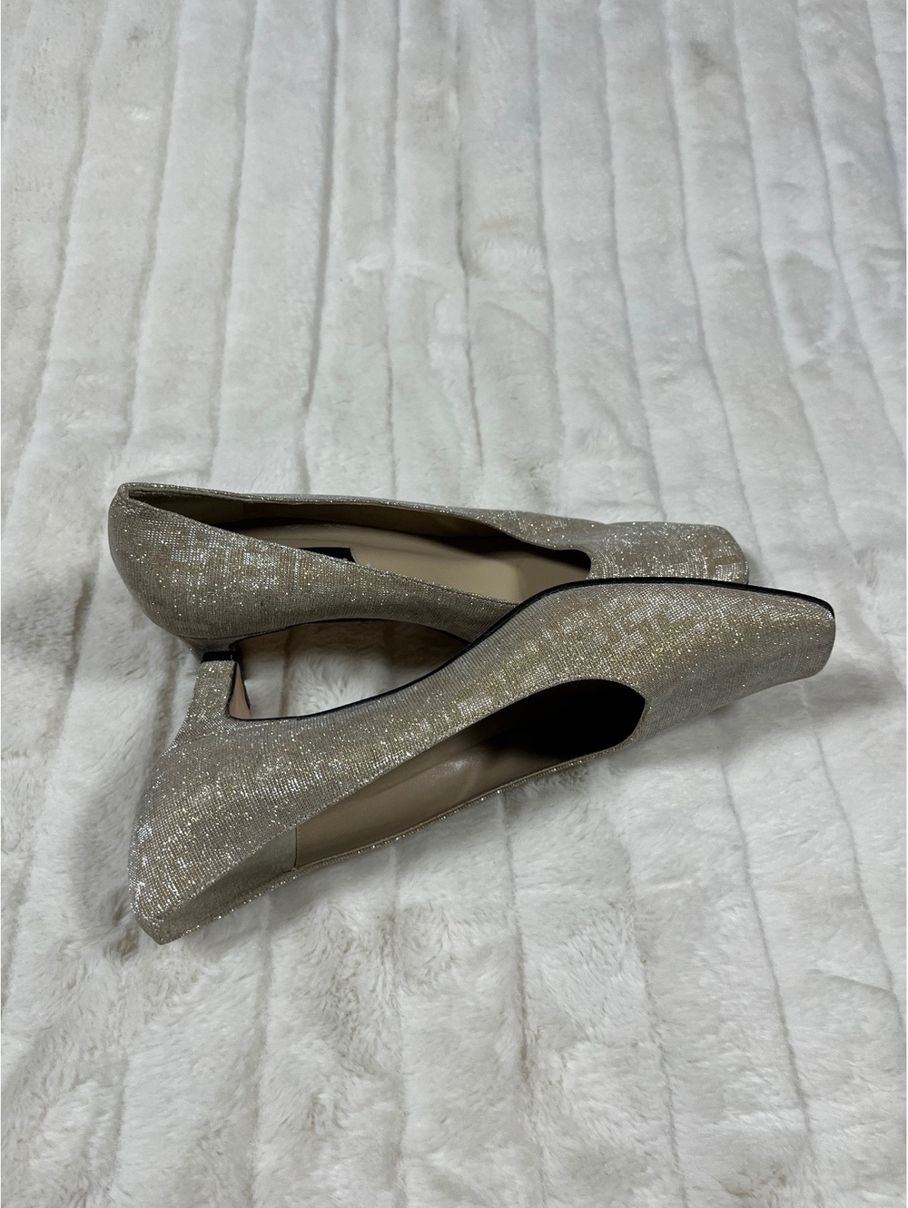 VTG Vaneli 9M Gold Champagne Glittery Shimmer Square Toe Pumps NYE Party Heels